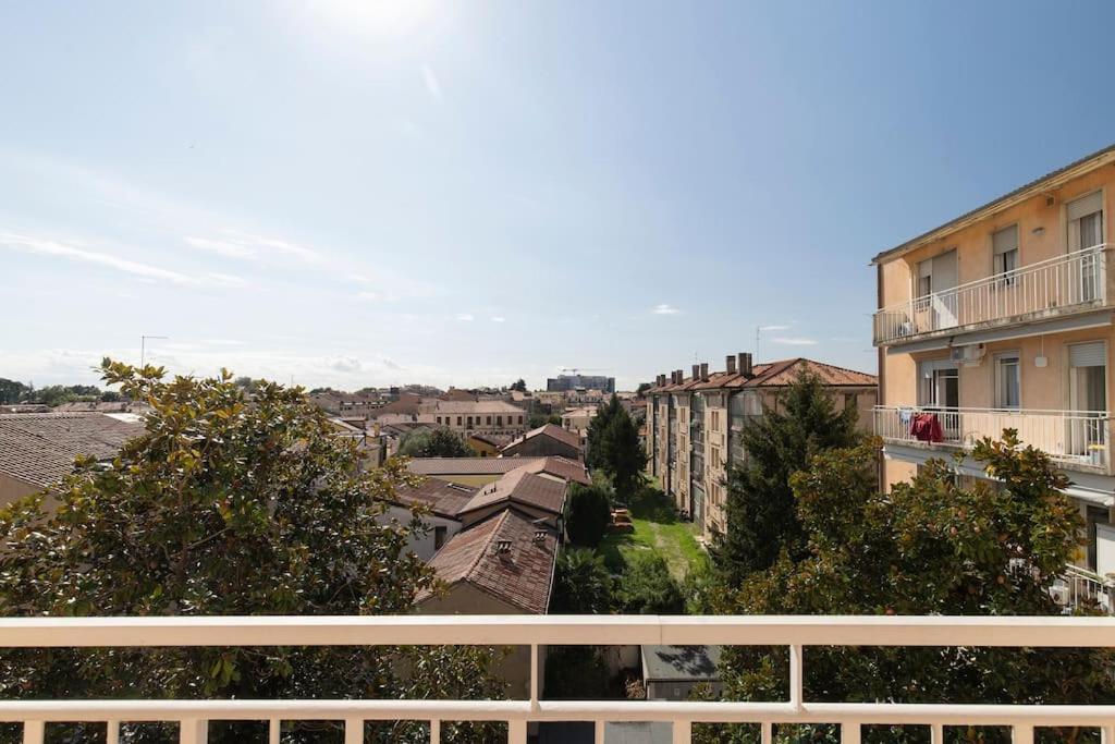 Appartamento sul fiume al Portello, con posto auto Padova Esterno foto
